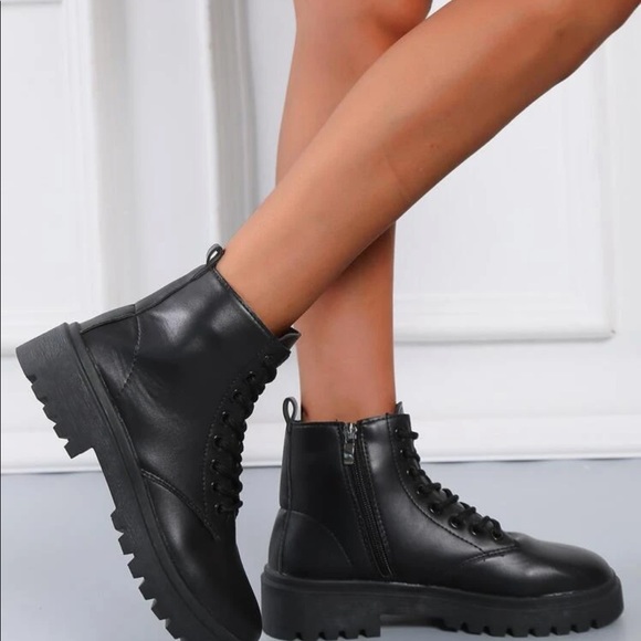 !Sold!❌New Lace-up Front Side Zipper Combat Boots Big Girls Size 6 - Picture 3 of 5